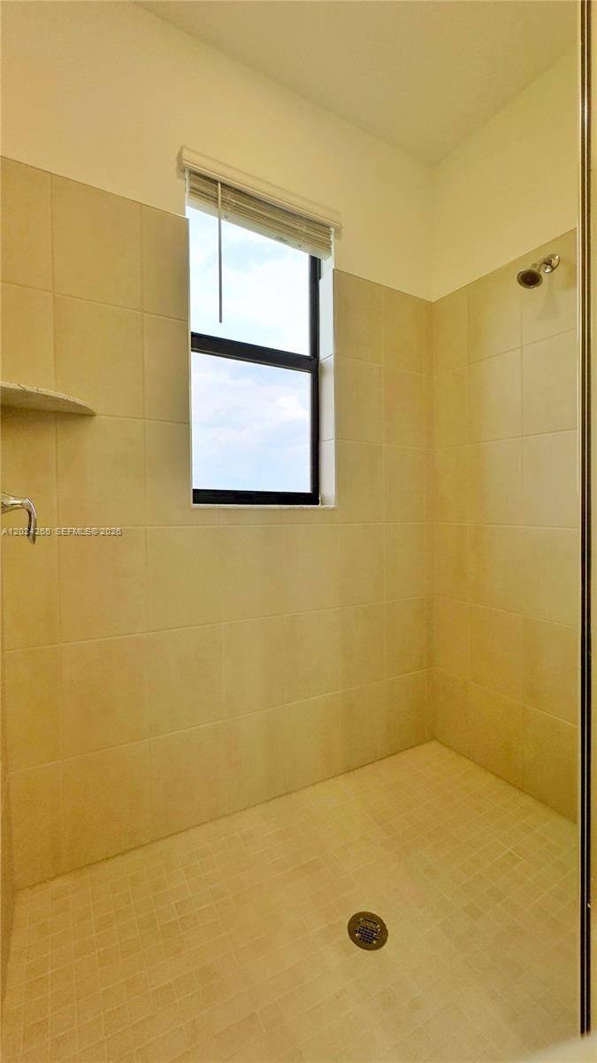 SKY COVE SOUTH PHASE 1 A - Residential Lease