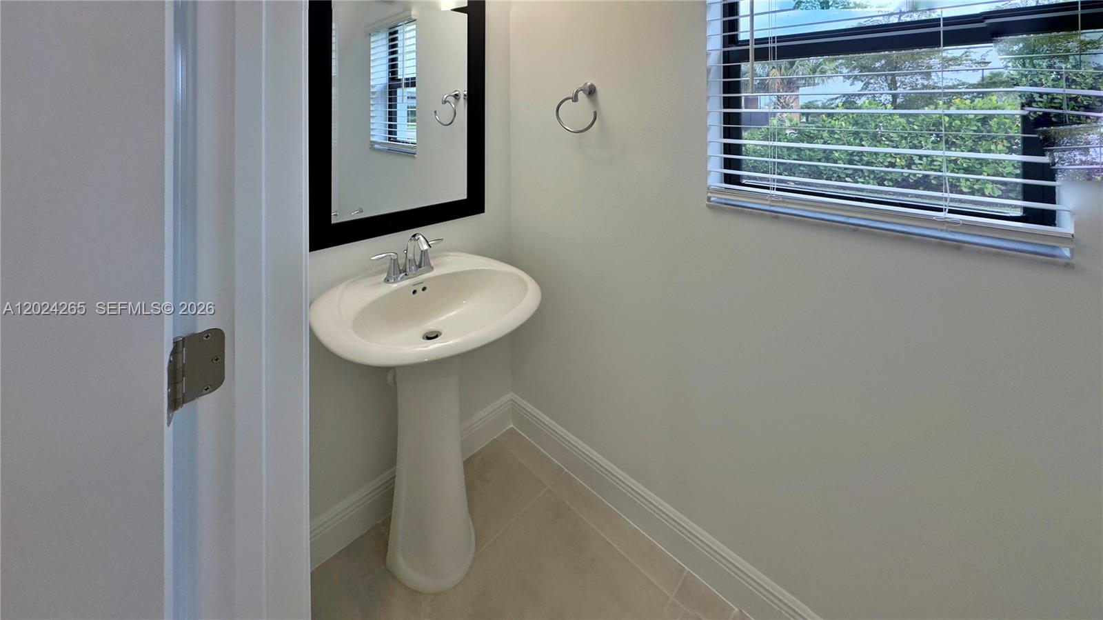 SKY COVE SOUTH PHASE 1 A - Residential Lease