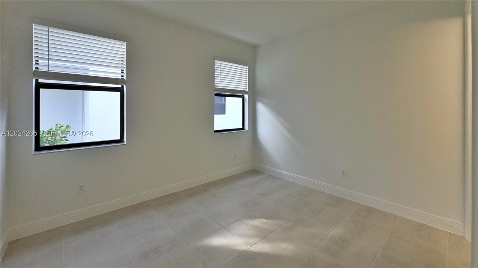 SKY COVE SOUTH PHASE 1 A - Residential Lease