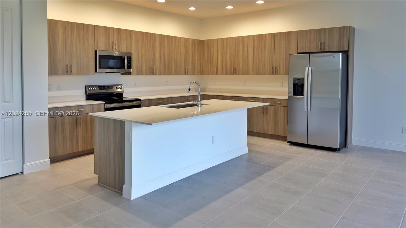 SKY COVE SOUTH PHASE 1 A - Residential Lease