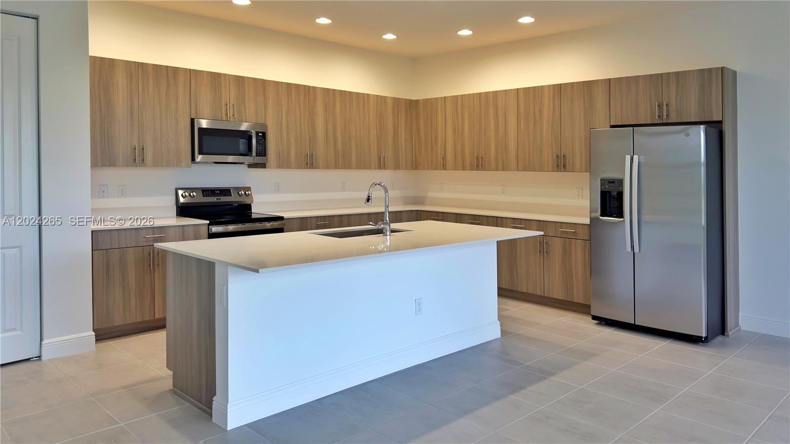 SKY COVE SOUTH PHASE 1 A - Residential Lease
