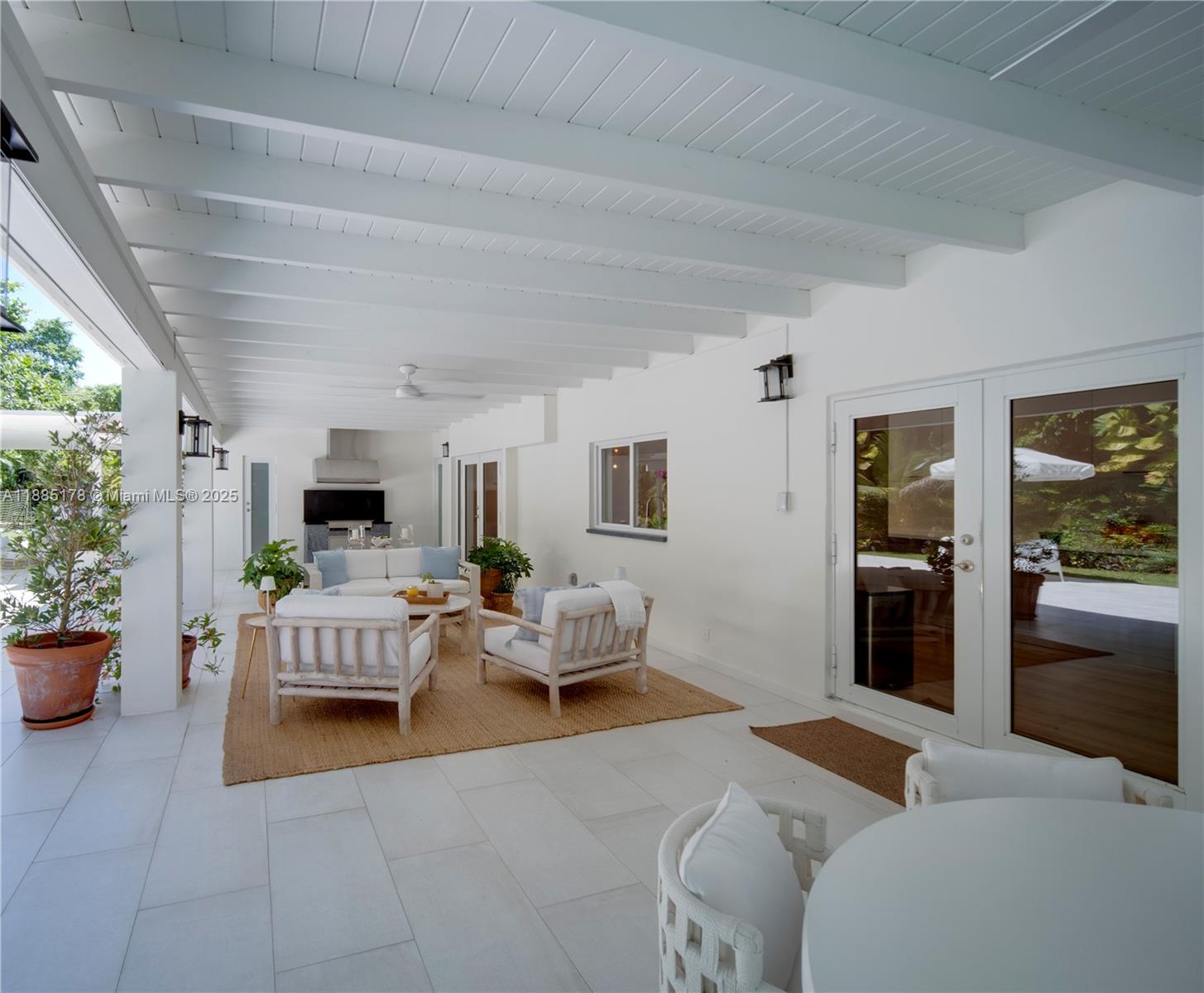 RUNAWAY PINES - Residential