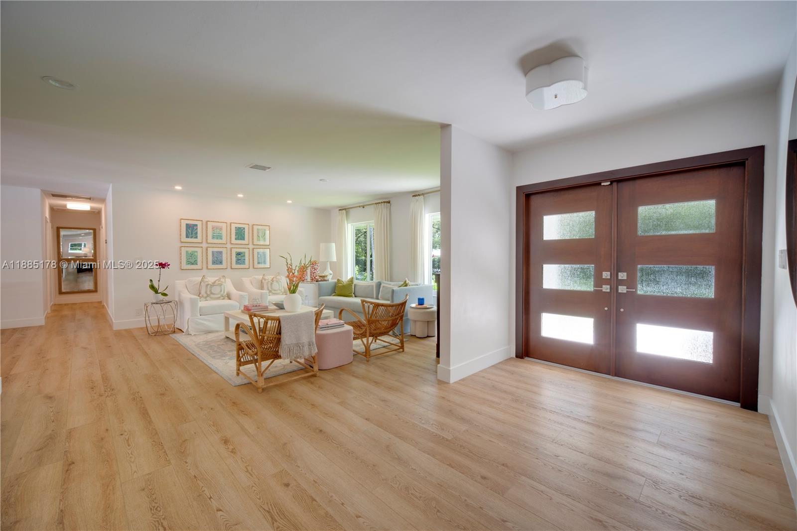 RUNAWAY PINES - Residential