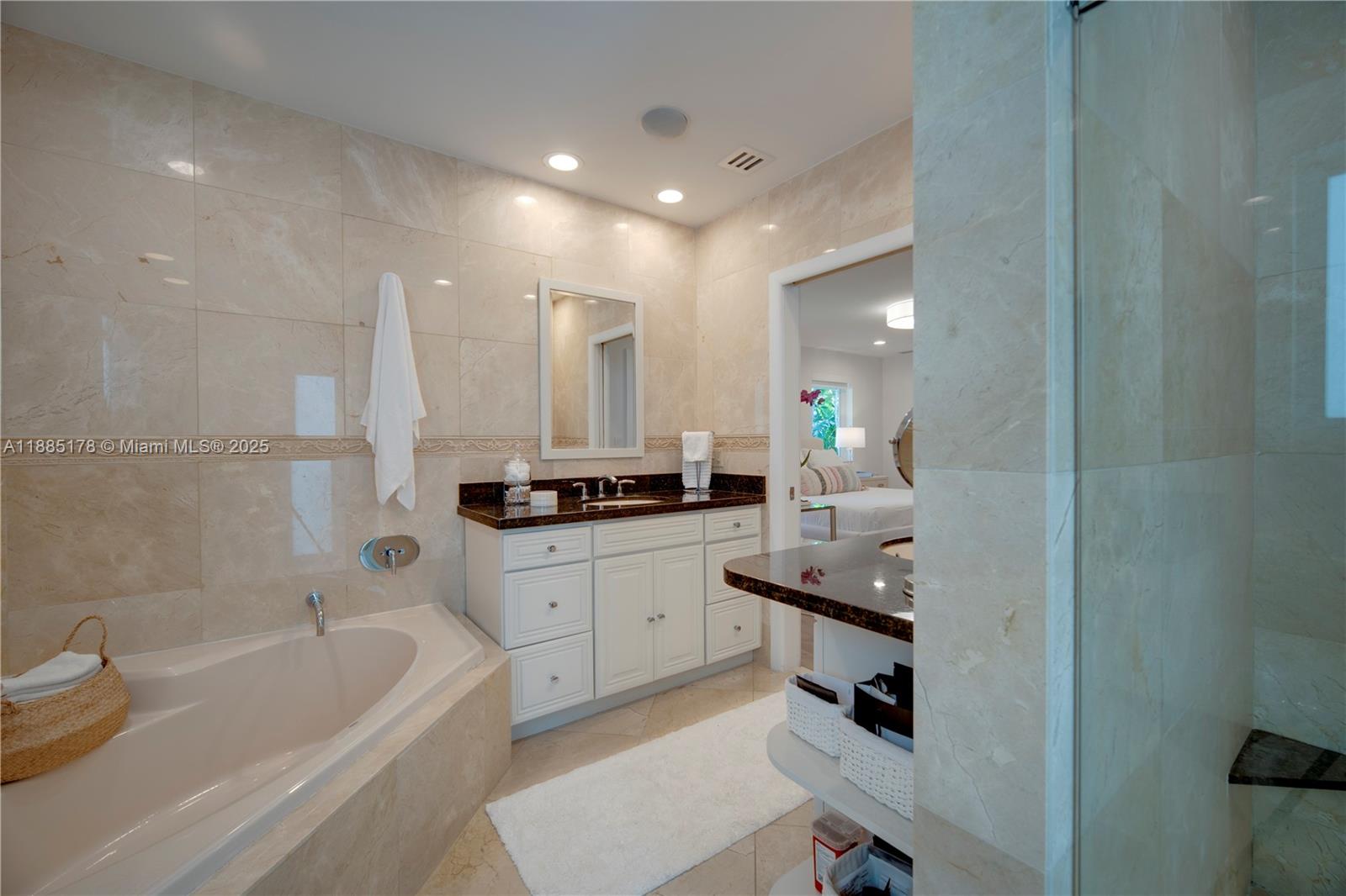 RUNAWAY PINES - Residential