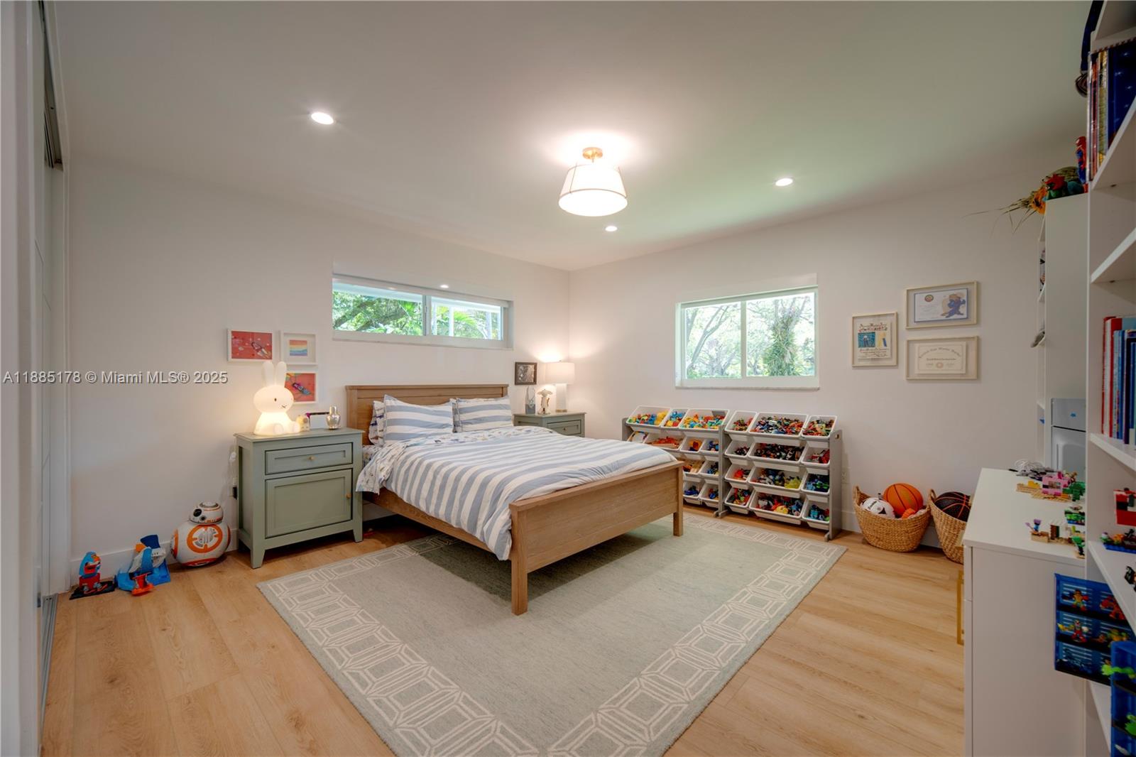 RUNAWAY PINES - Residential