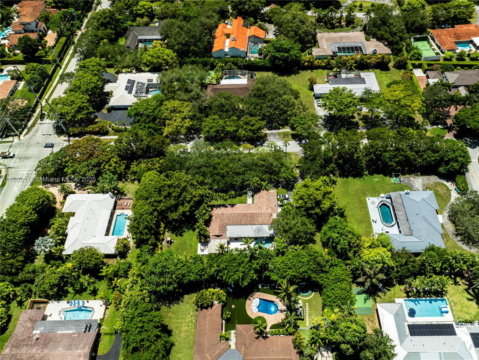 RUNAWAY PINES - Residential