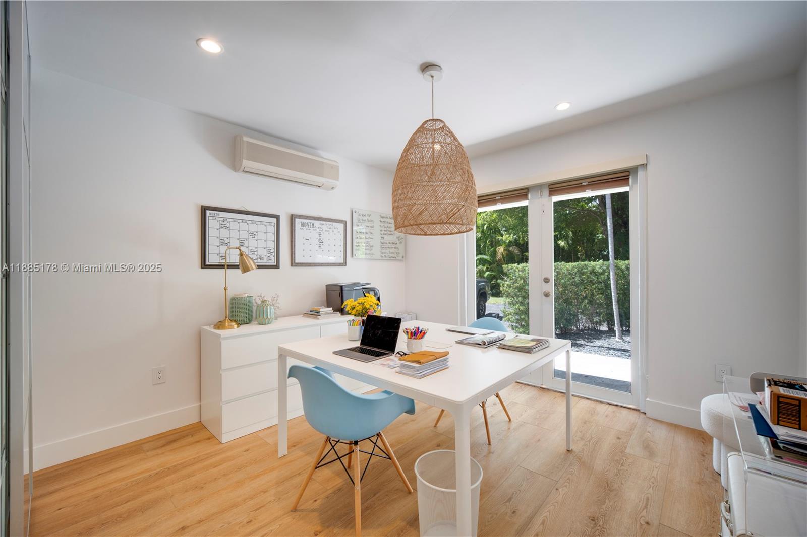 RUNAWAY PINES - Residential