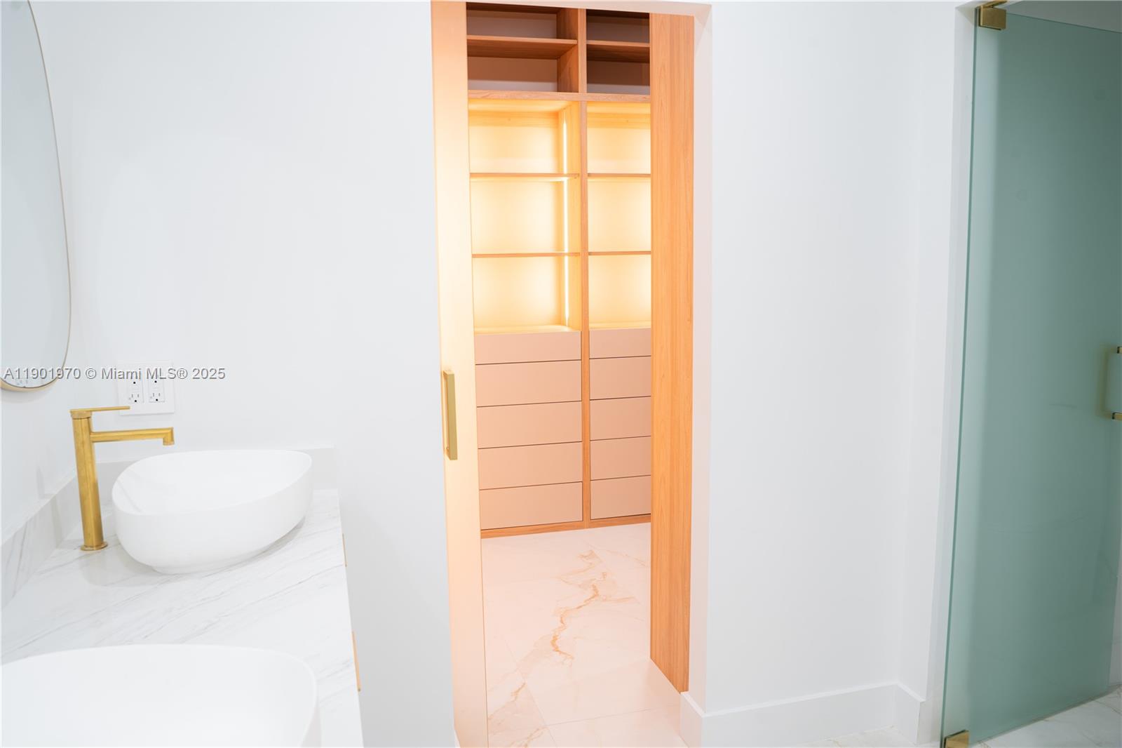 DORAL ISLES-ANTILLES - Residential Lease