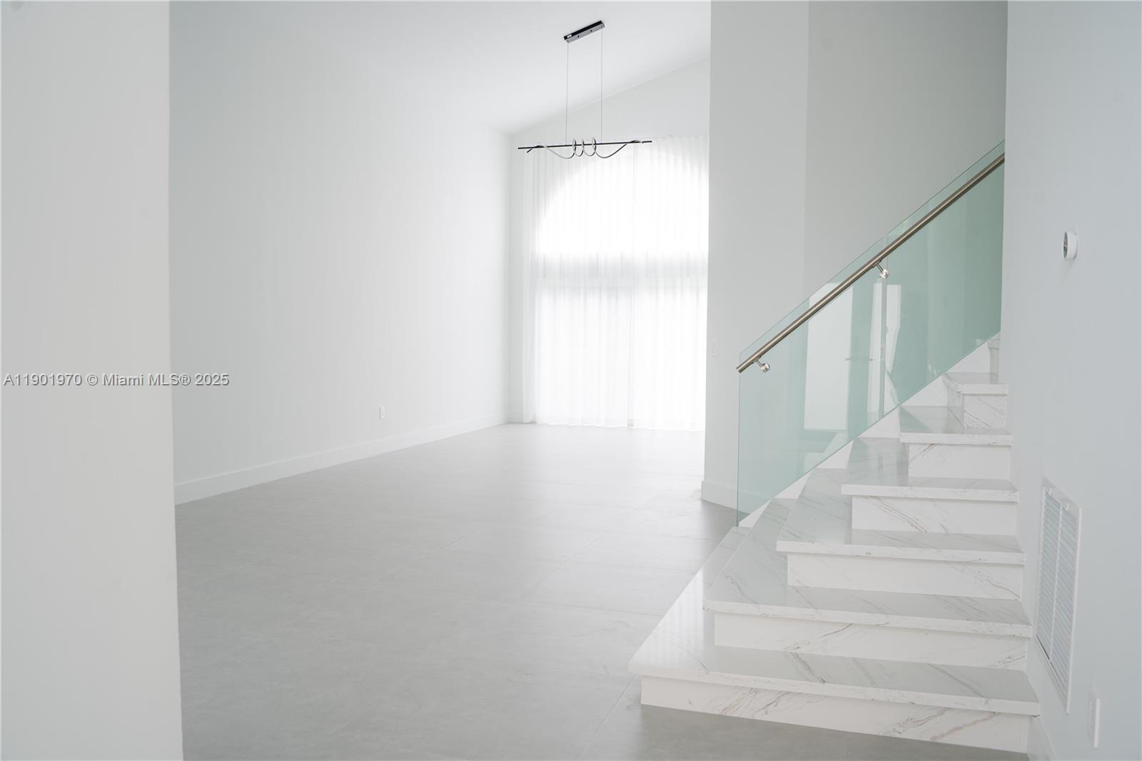 DORAL ISLES-ANTILLES - Residential Lease