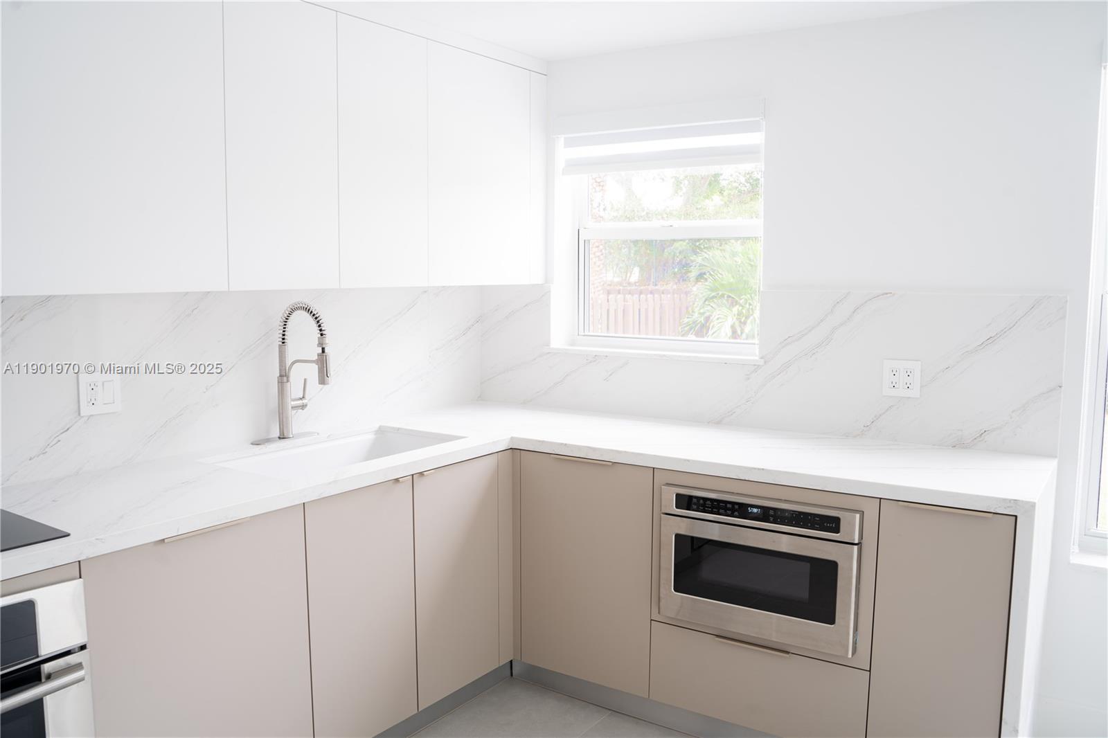 DORAL ISLES-ANTILLES - Residential Lease