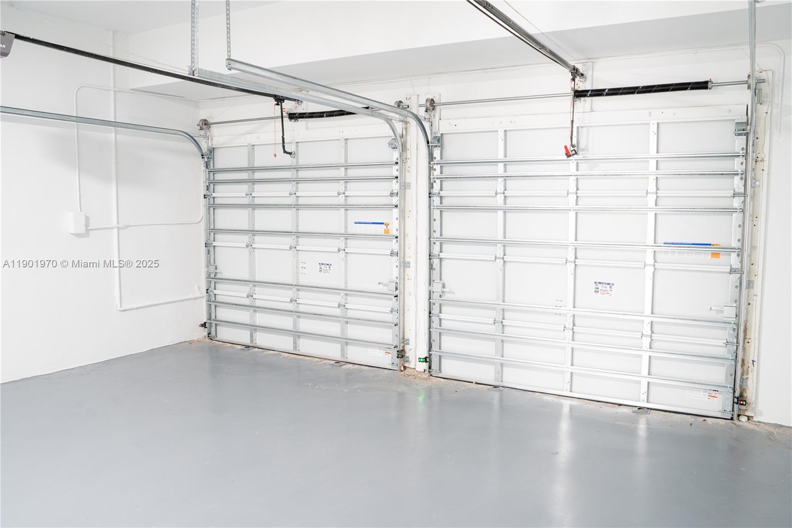 DORAL ISLES-ANTILLES - Residential Lease