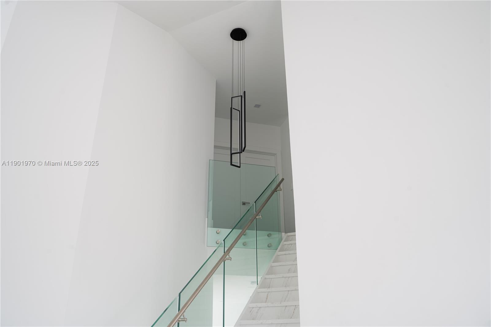 DORAL ISLES-ANTILLES - Residential Lease