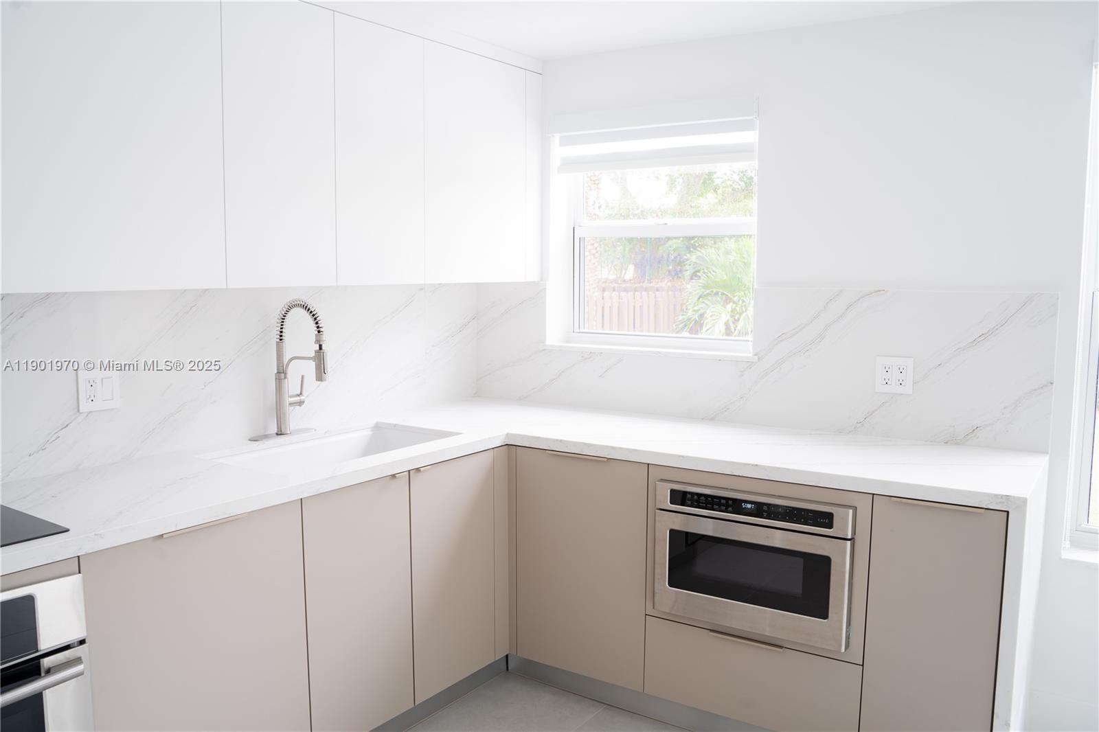 DORAL ISLES-ANTILLES - Residential Lease