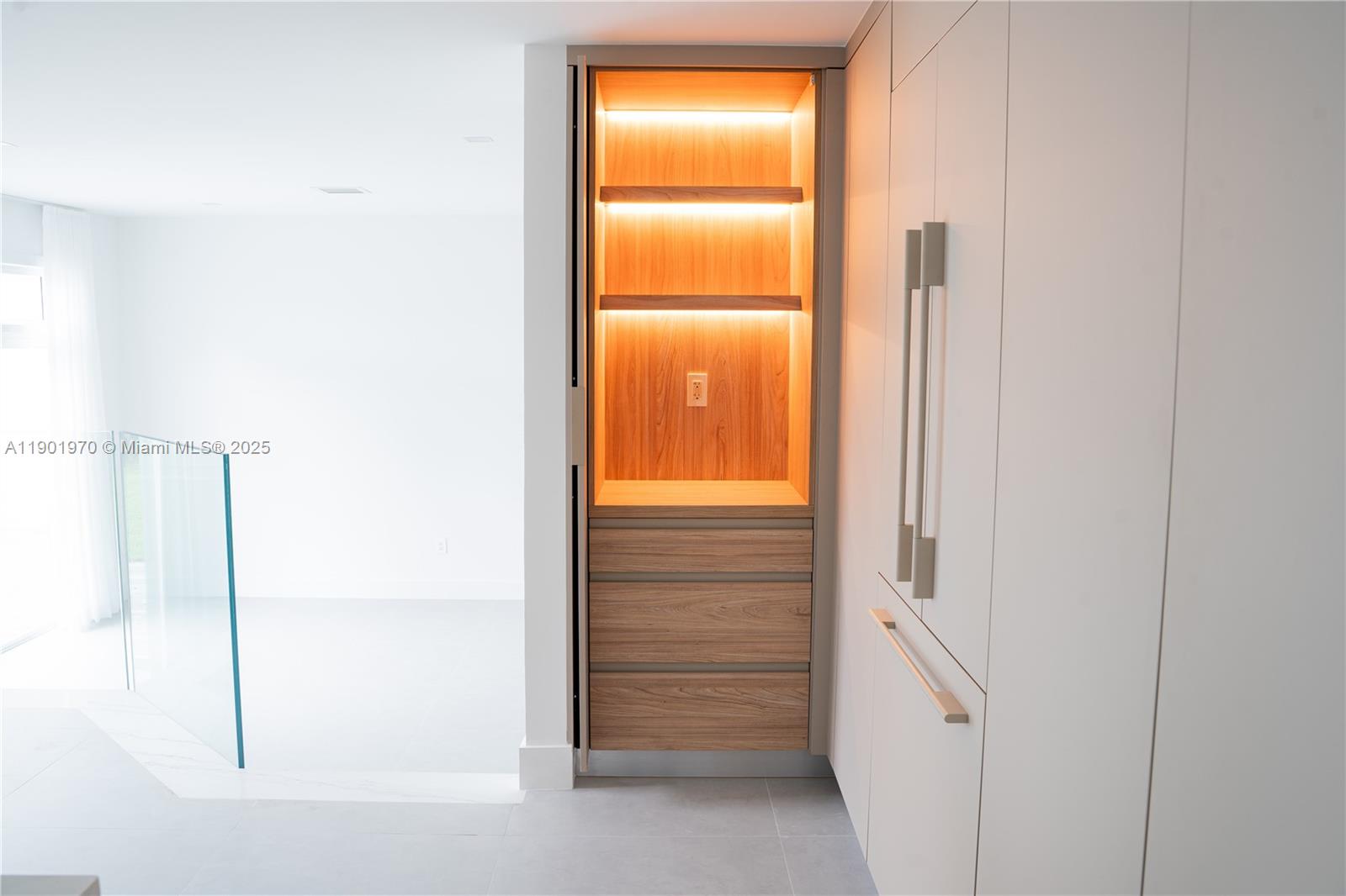 DORAL ISLES-ANTILLES - Residential Lease