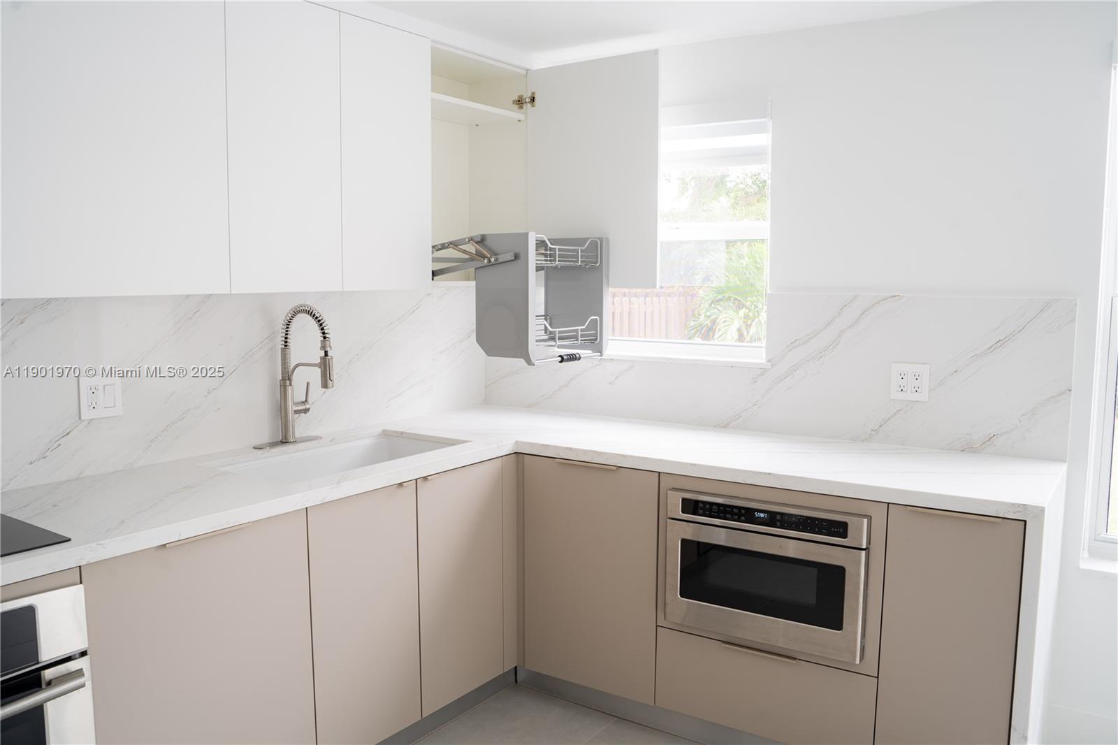 DORAL ISLES-ANTILLES - Residential Lease