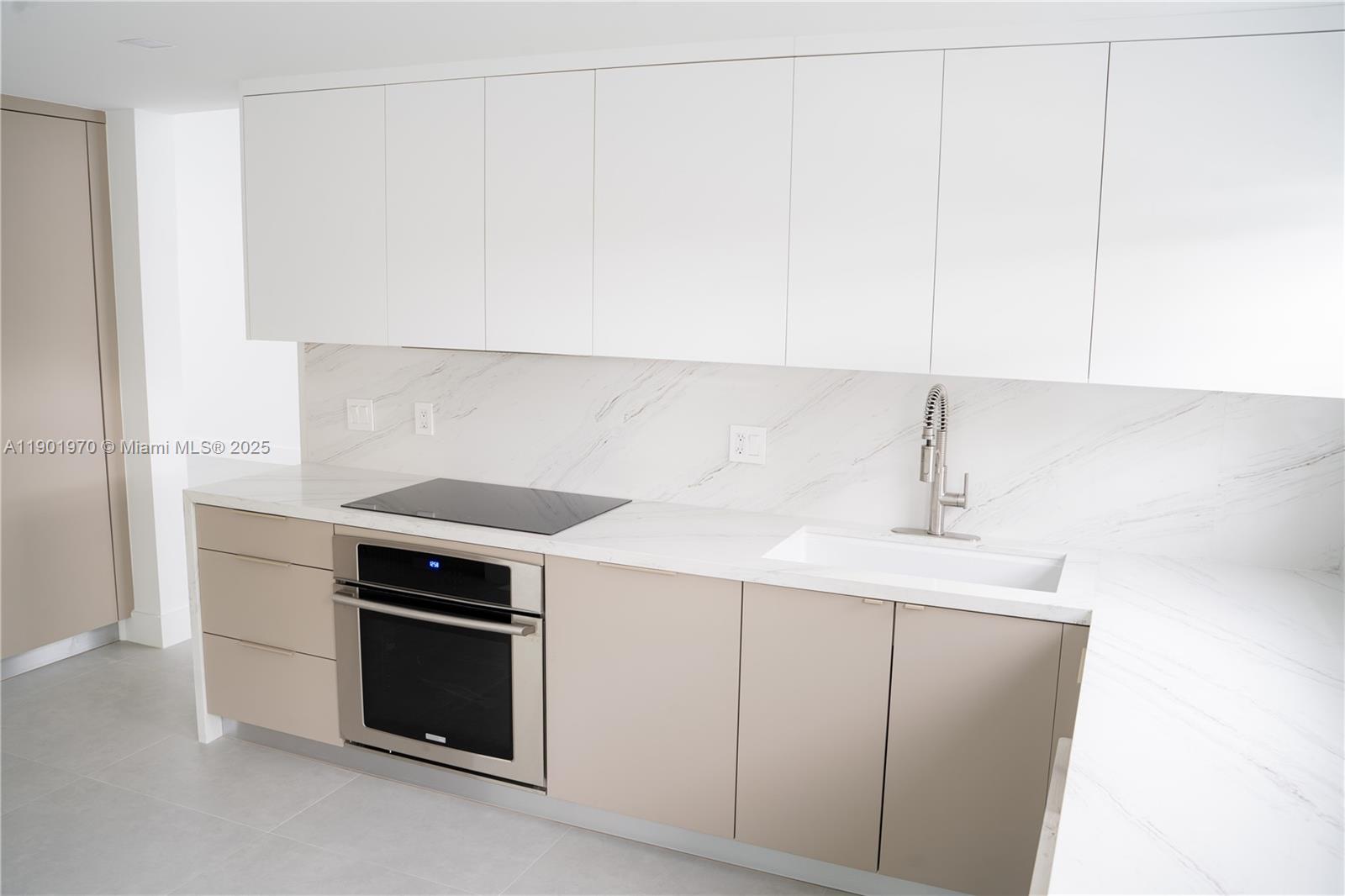 DORAL ISLES-ANTILLES - Residential Lease