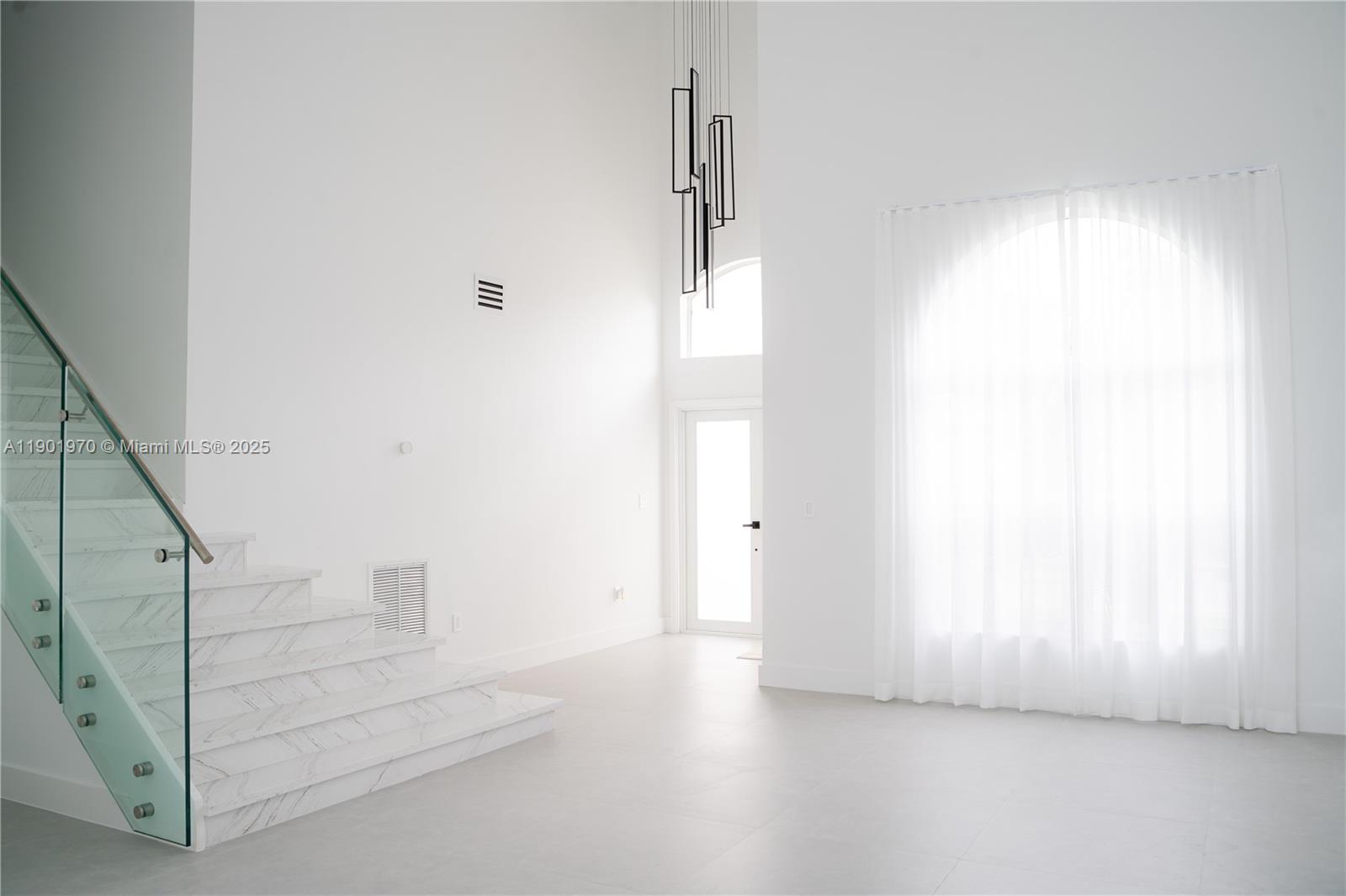 DORAL ISLES-ANTILLES - Residential Lease