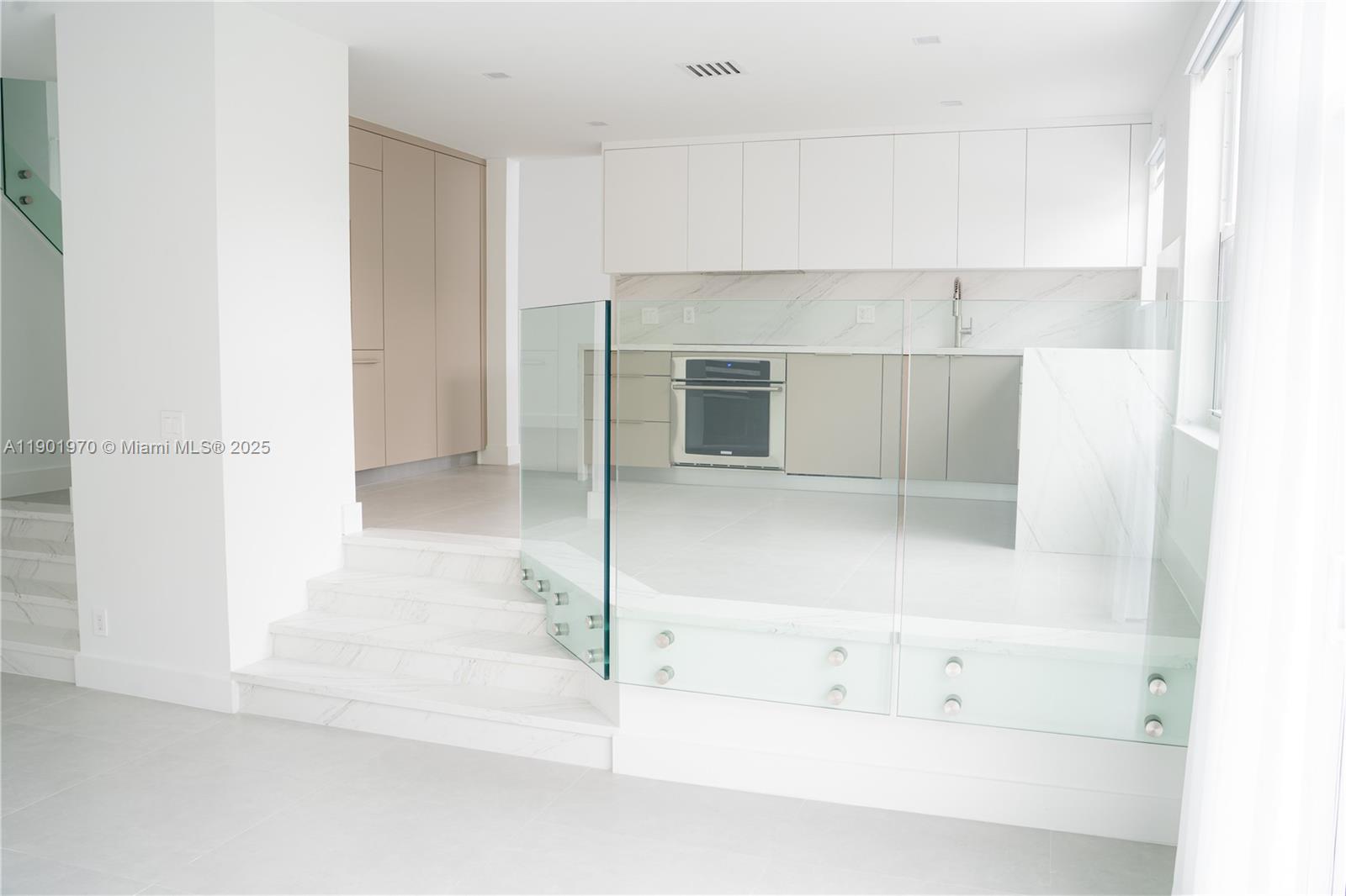 DORAL ISLES-ANTILLES - Residential Lease