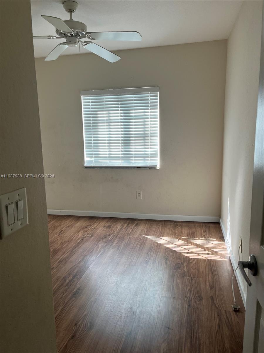 WOODLAND LAKES - Residential Lease