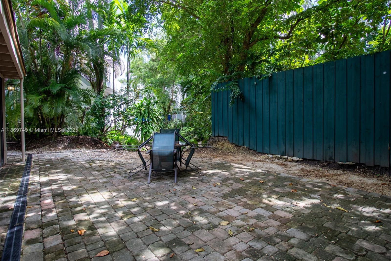 APOGEE CONDO II - Residential