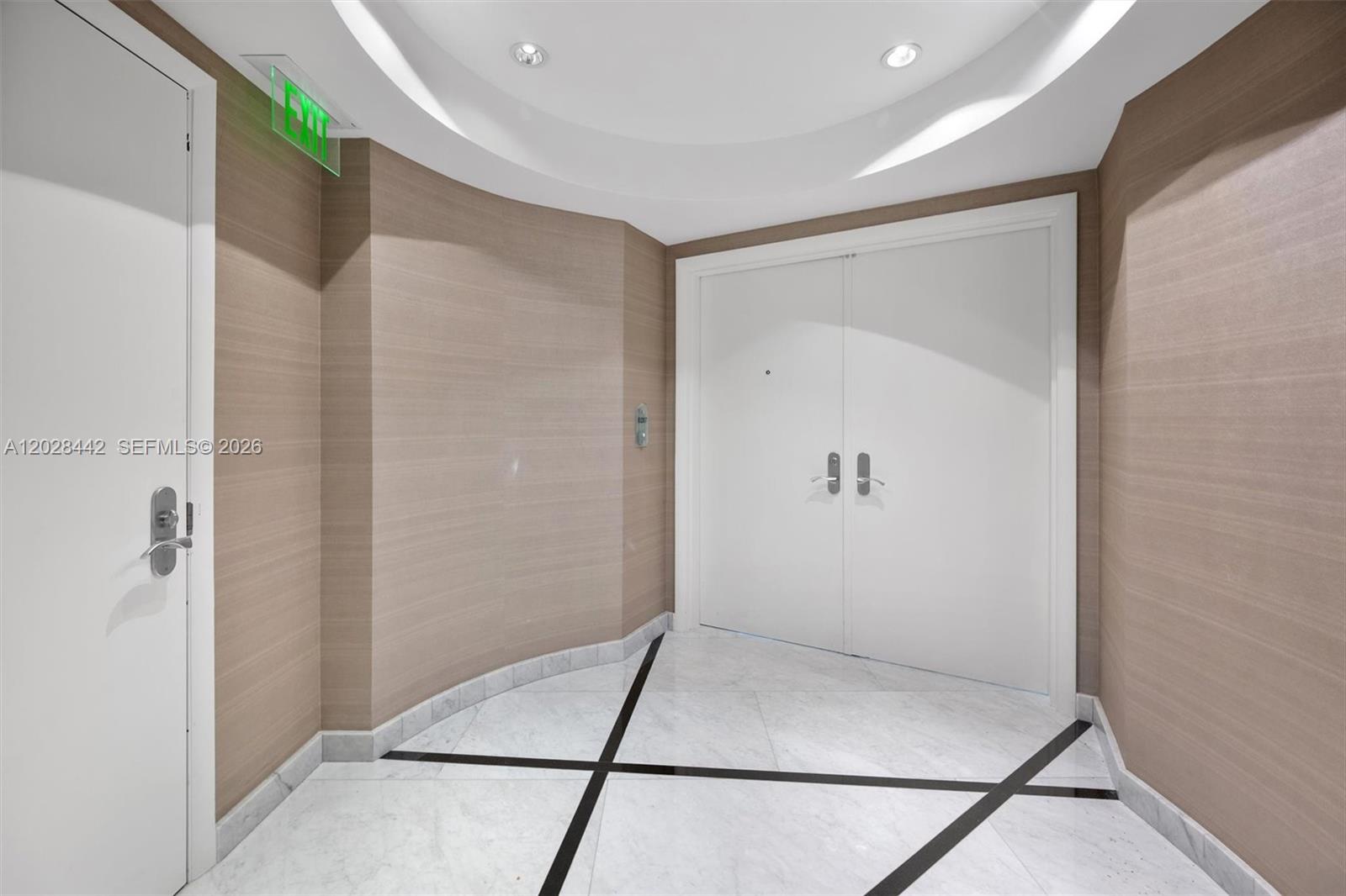 17001 Collins Ave 2307