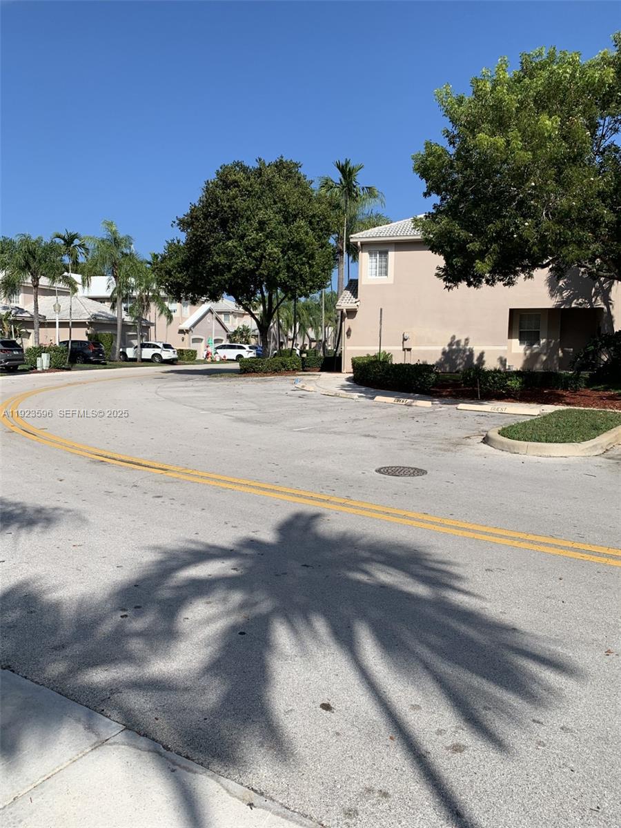 SECTORS 3 & 4 BOUNDARY PL - Residential Lease