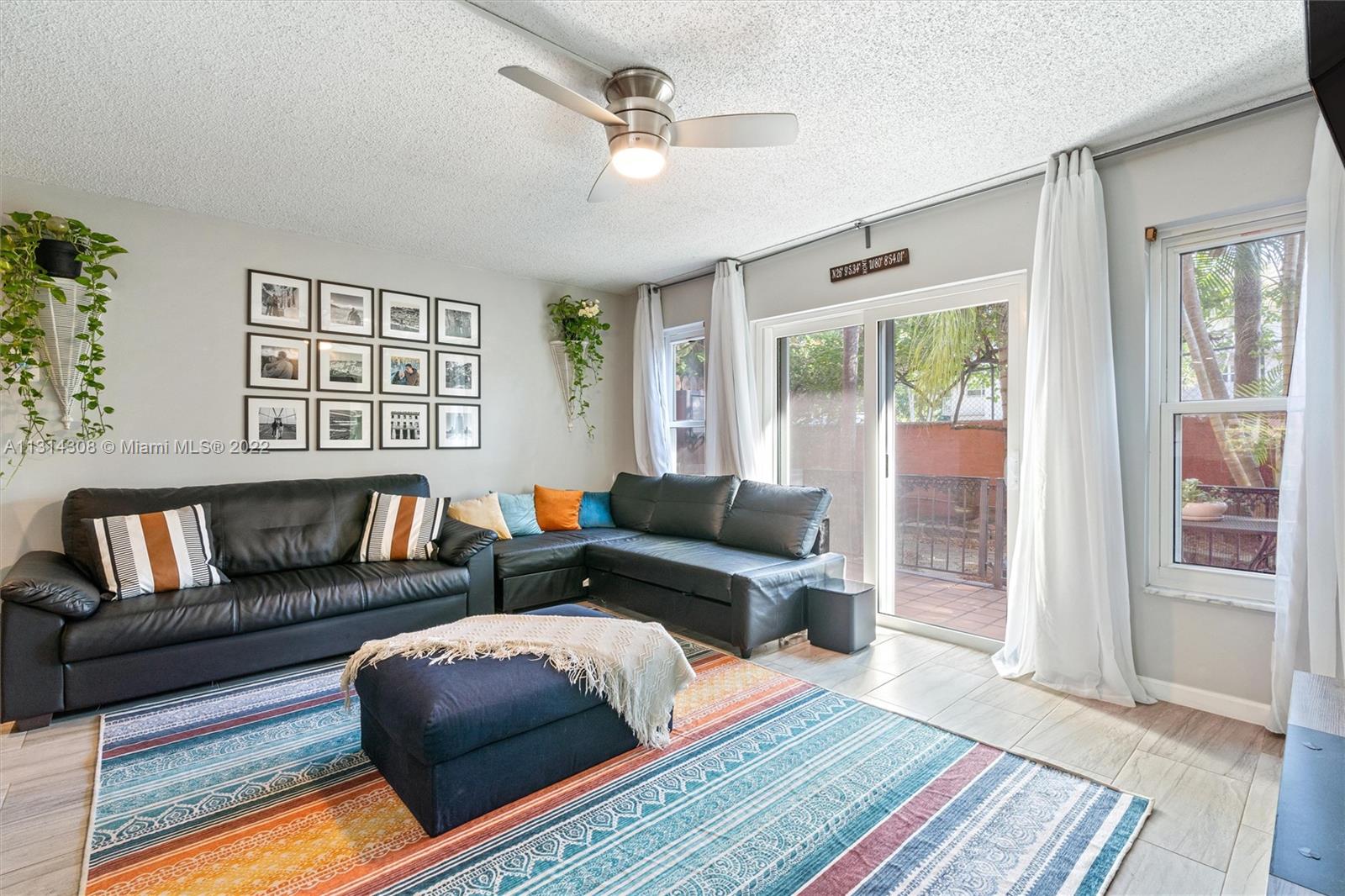 TENNIS CLUB MC LOUGHLIN C - Residential