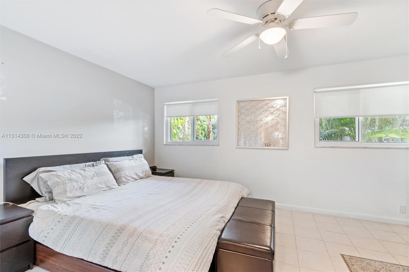 TENNIS CLUB MC LOUGHLIN C - Residential