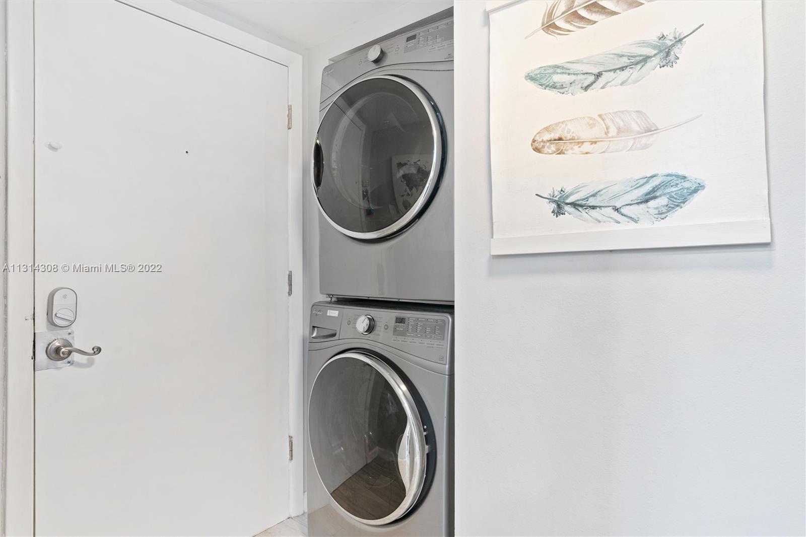 TENNIS CLUB MC LOUGHLIN C - Residential