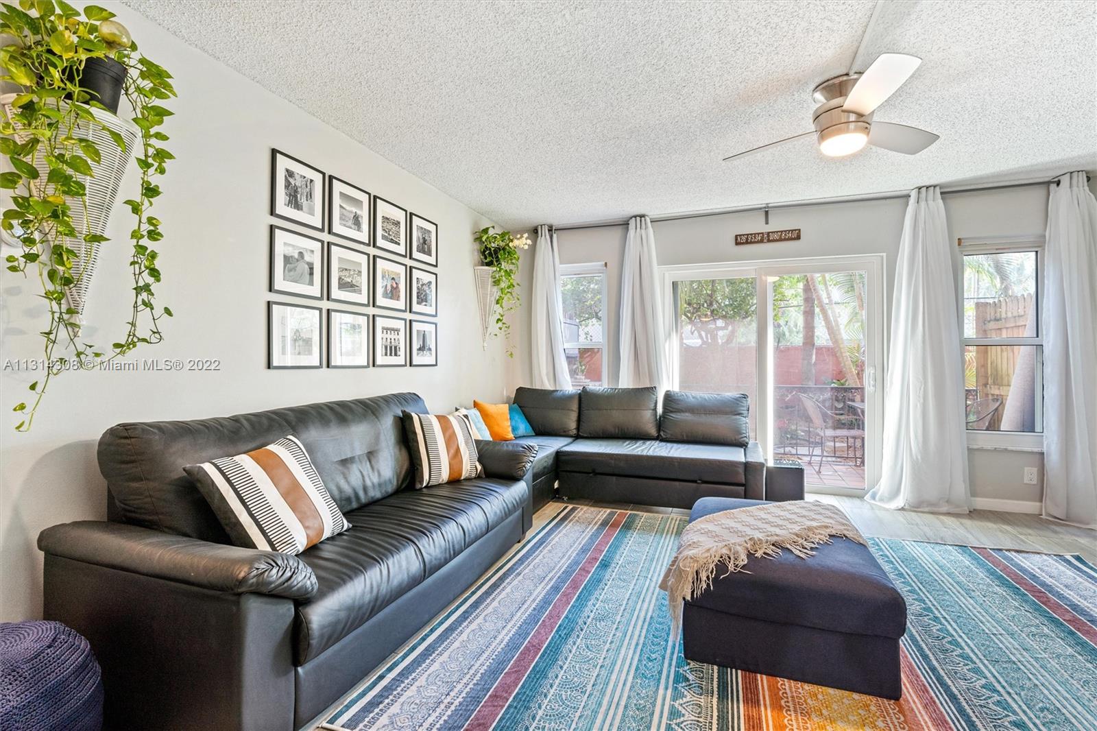 TENNIS CLUB MC LOUGHLIN C - Residential