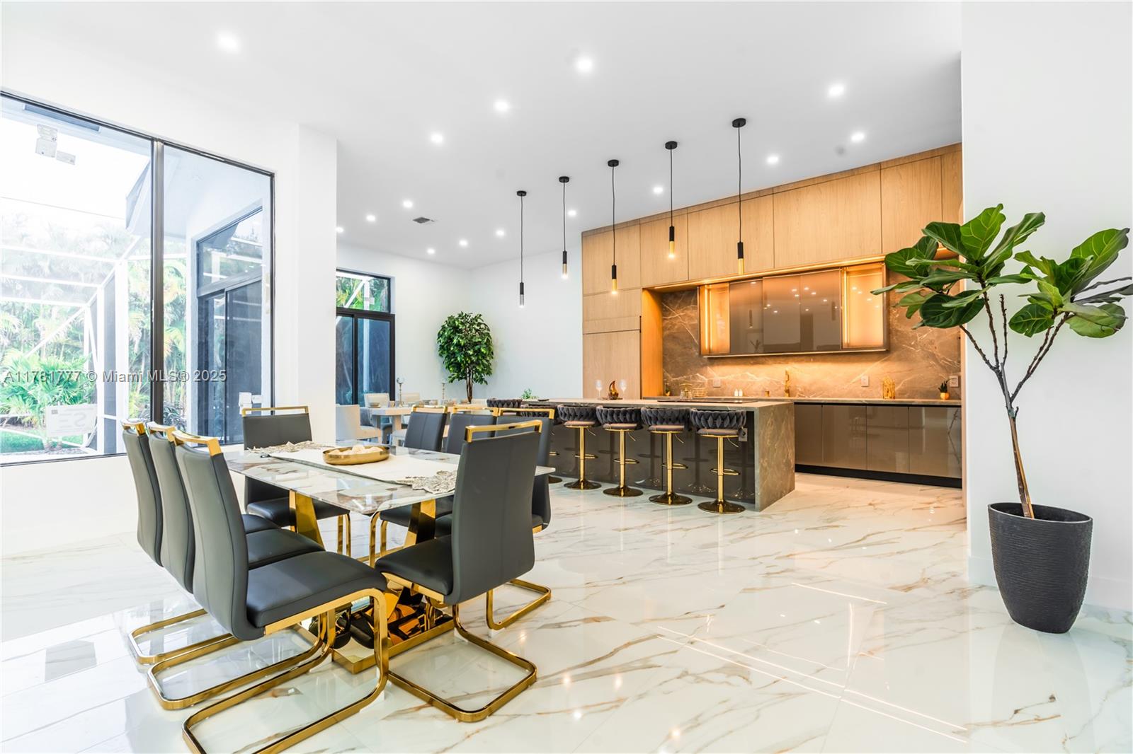 ENCANTADA - Residential