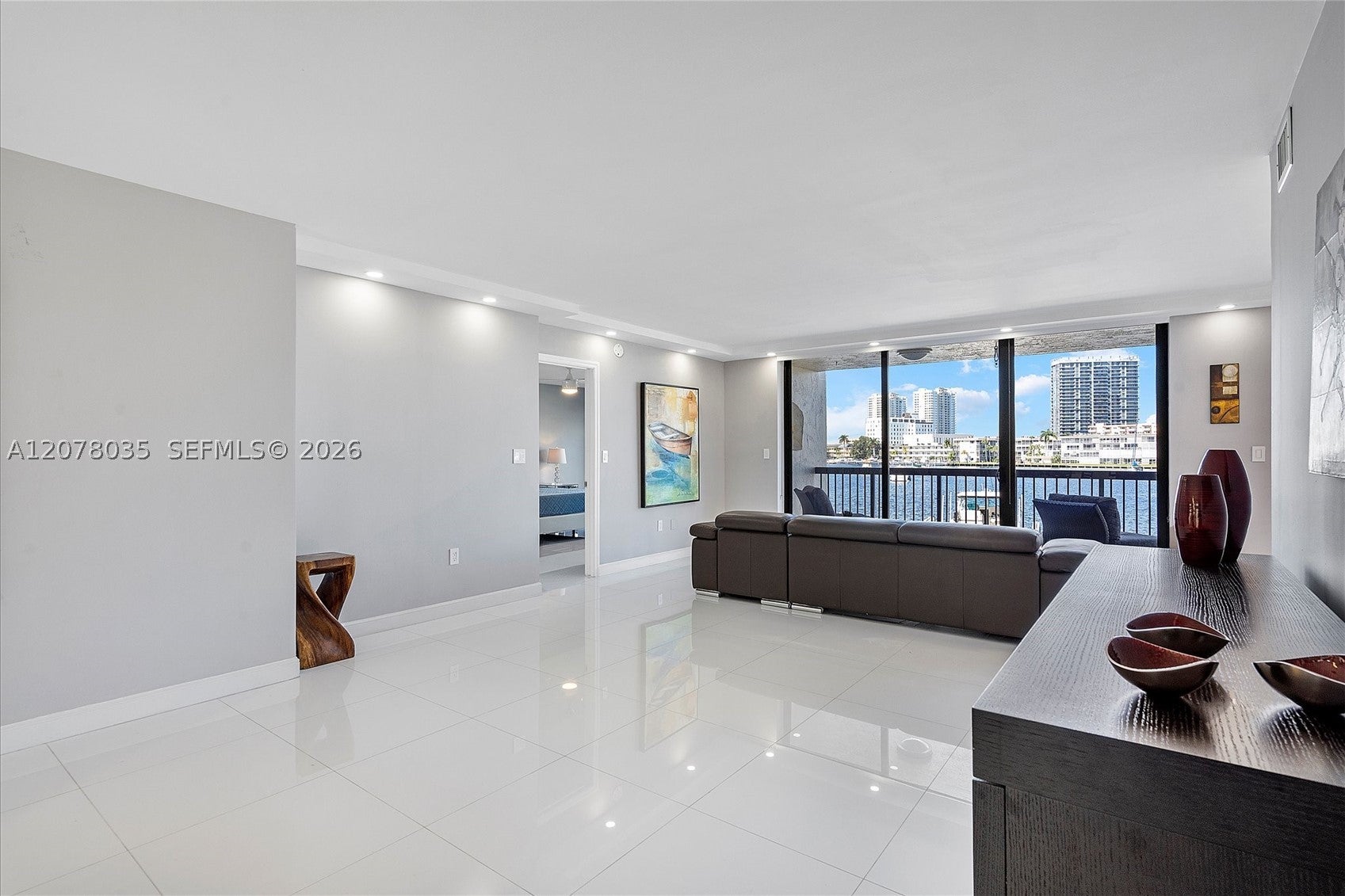 200 Golden Isles Dr 206, Hallandale Beach FL 33009