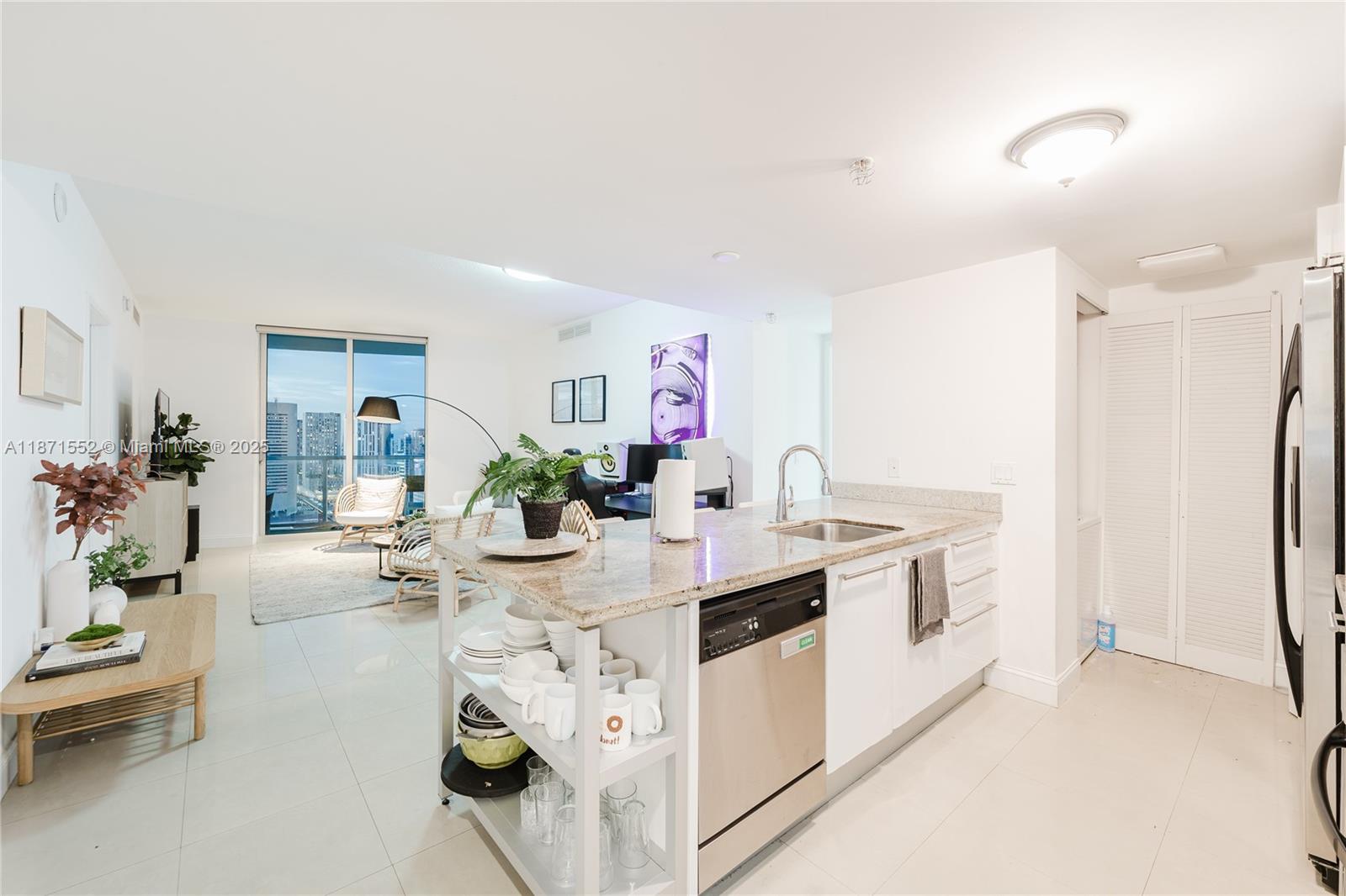 185 SW 7th St 3609