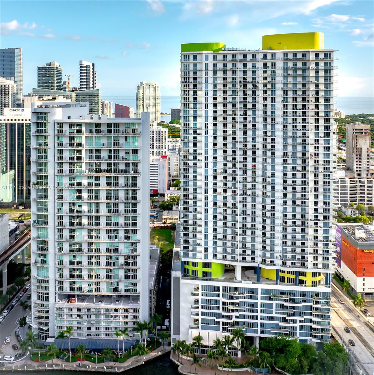 LATITUDE ON THE RIVER CON - Residential