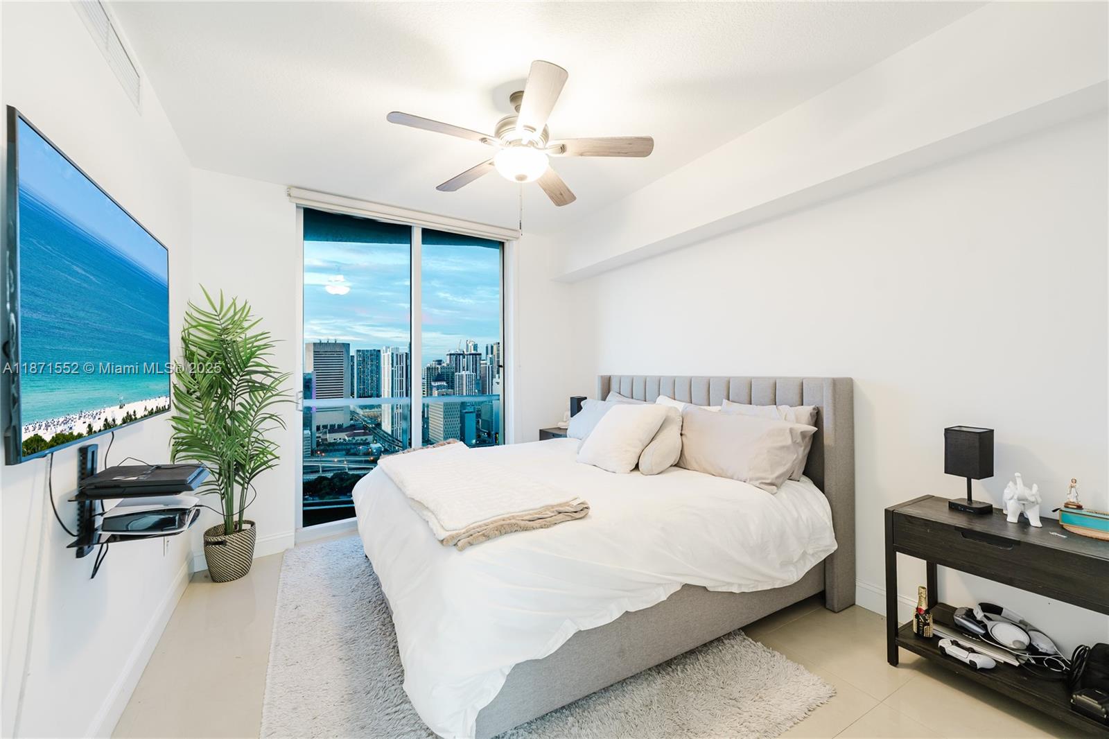 LATITUDE ON THE RIVER CON - Residential