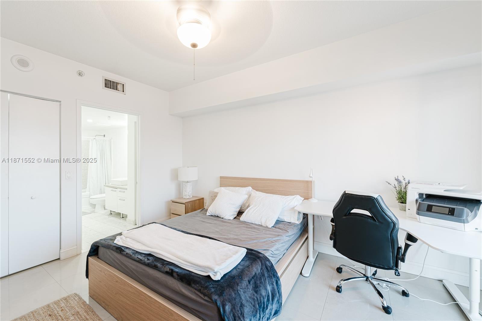 LATITUDE ON THE RIVER CON - Residential