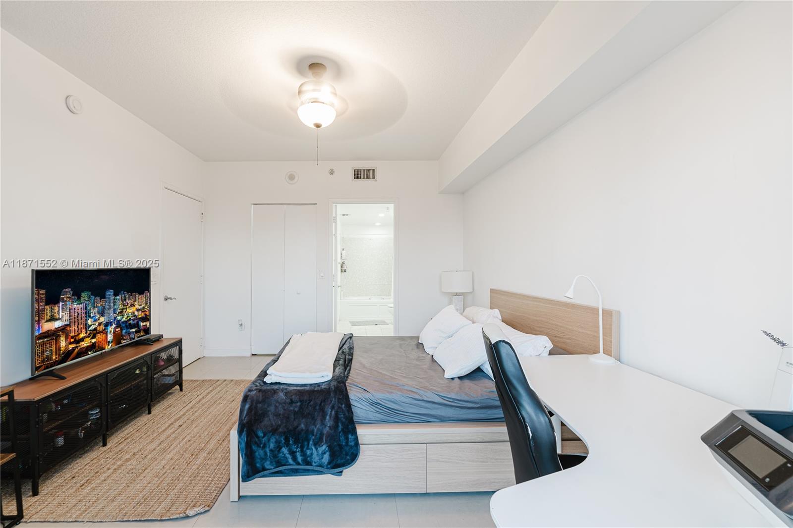 LATITUDE ON THE RIVER CON - Residential