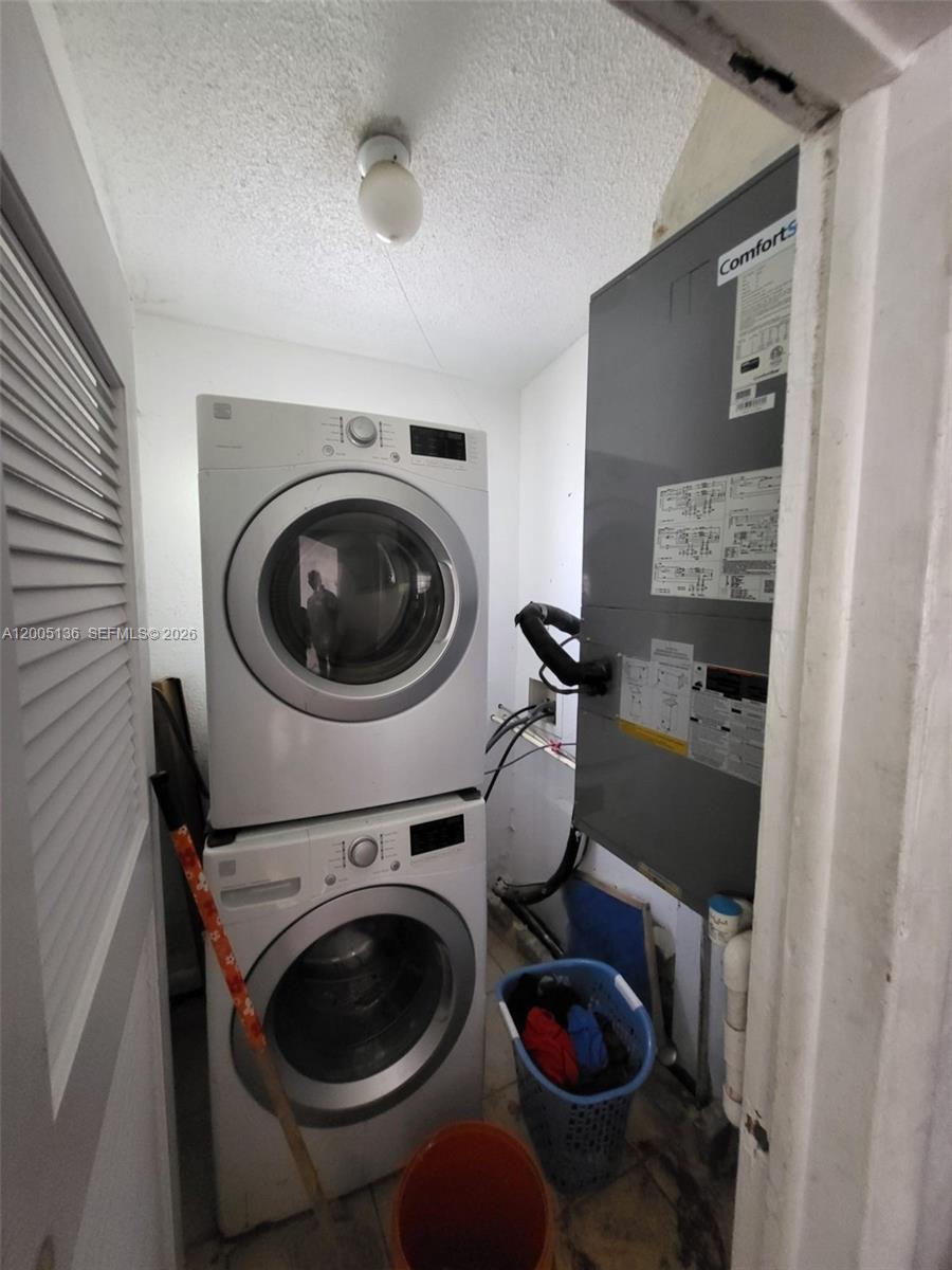 PARA VILLA HEIGHTS - Residential