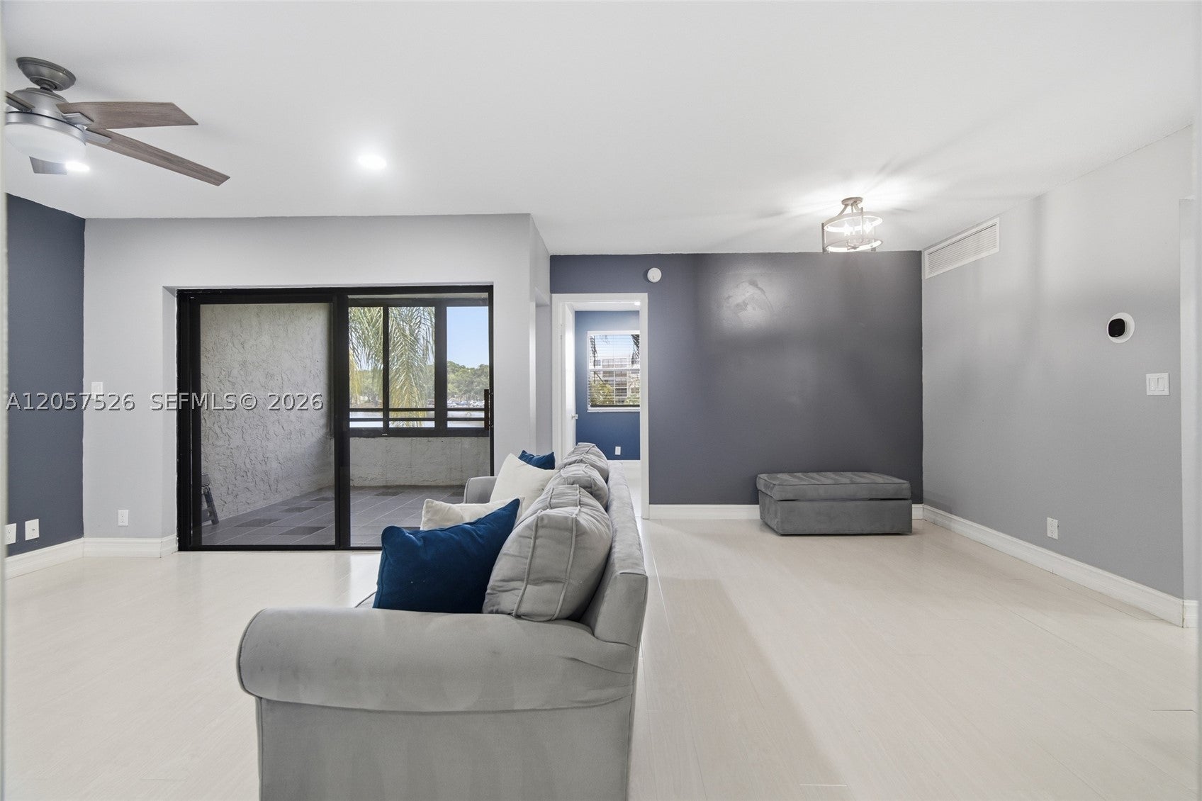 11444 NW 10th St 11444, Pembroke Pines FL 33026