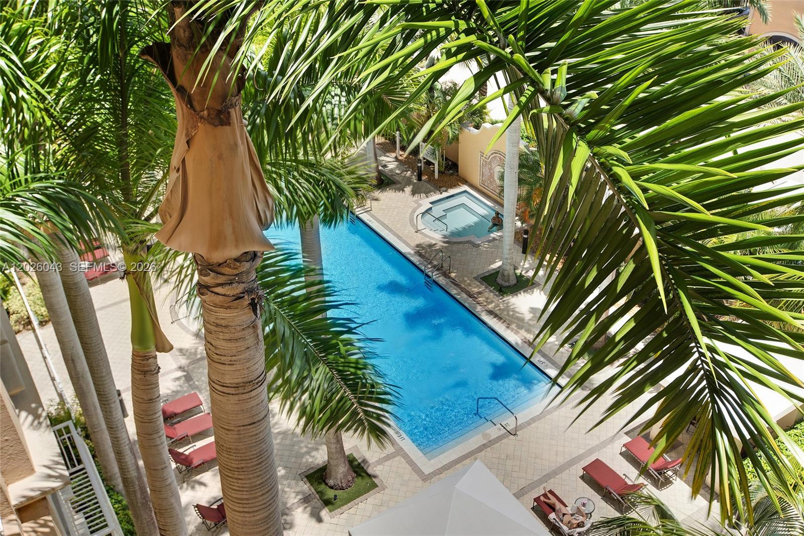 ALAQUA CONDO - Residential