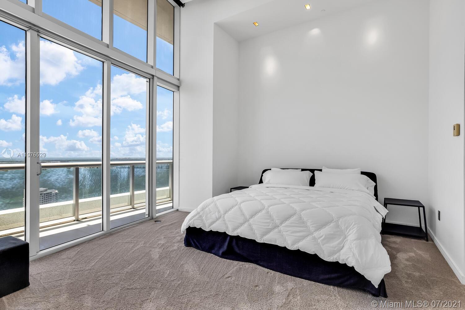 ICONBRICKELL CONDO NO 1 - Residential