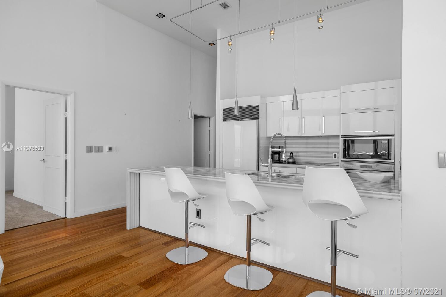 ICONBRICKELL CONDO NO 1 - Residential
