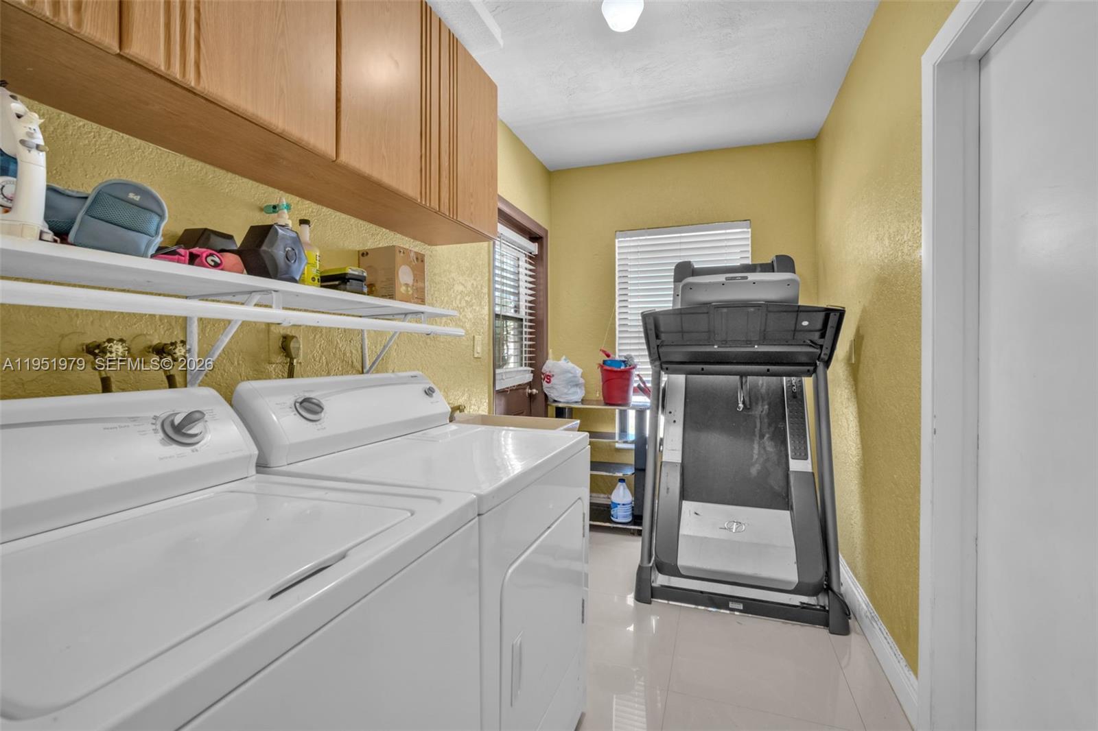 HIGHLAND GARDENS 3RD ADDN - Residential