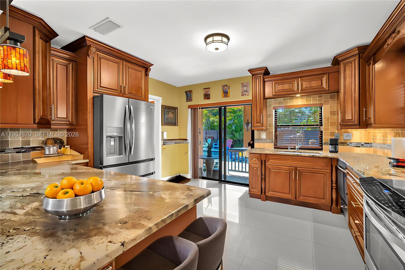 HIGHLAND GARDENS 3RD ADDN - Residential