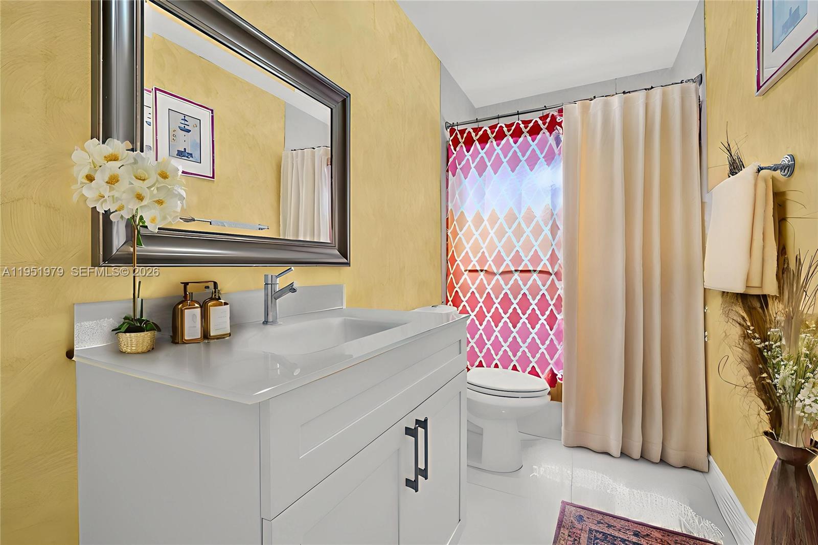 HIGHLAND GARDENS 3RD ADDN - Residential