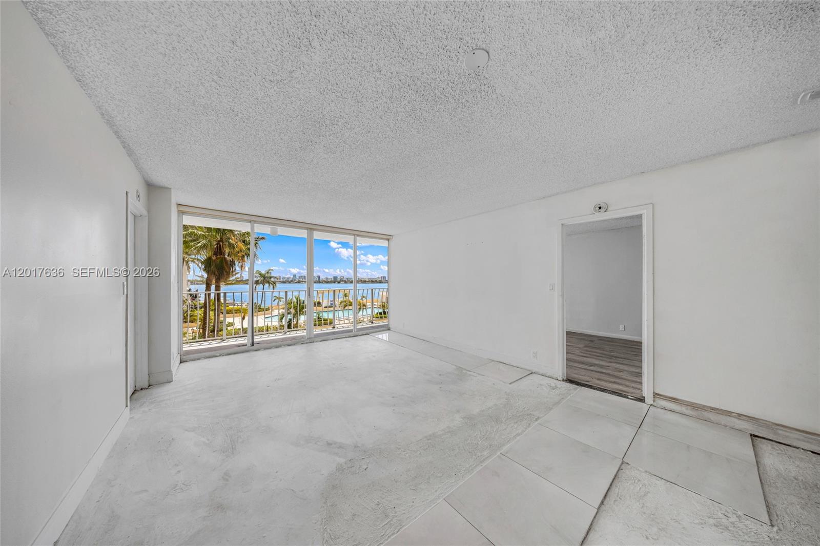 7601 E Treasure Dr 609