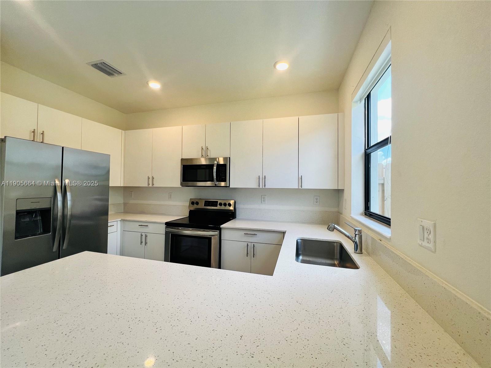 PINE ISLE - Residential Lease