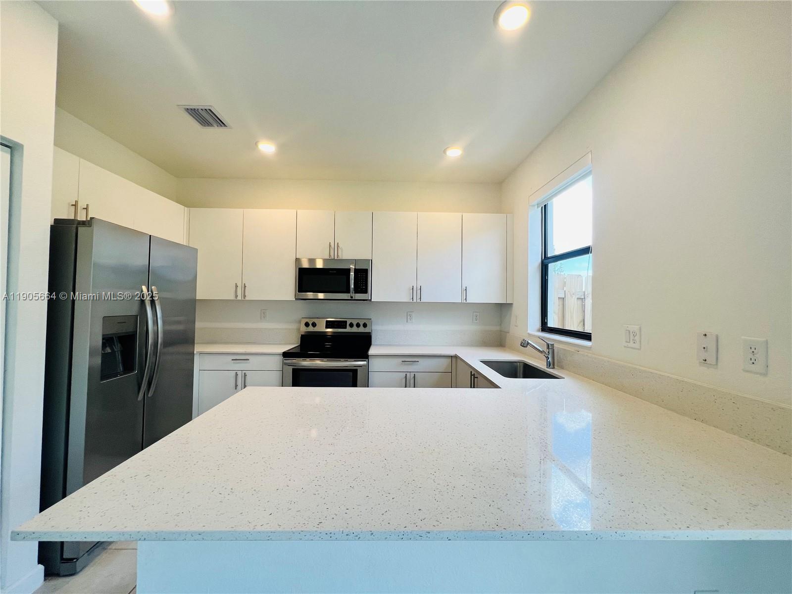 PINE ISLE - Residential Lease