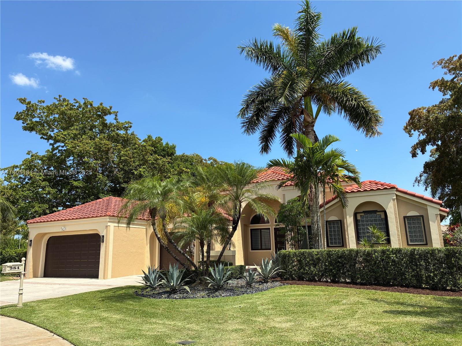 Rental Property at 384 Coconut Circle, Weston, Broward County, Florida - Bedrooms: 5 
Bathrooms: 4  - $8,500 MO.