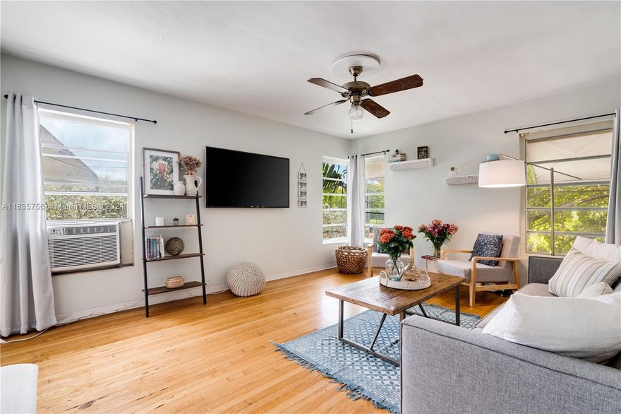 This charming 2 bedroom unit with wood floors throughout is perfectly located in the heart of Coral Gables. Walking distance to Publix, Miracle Mile, entertaining venues, and the best restaurants, the trolley stop is just a block away ideal for those who enjoy taking the metro to work. Big plus there is free parking on the street of Galiano.